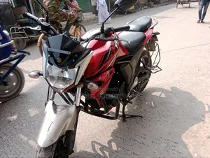 Yamaha FZS V2 2017 Red