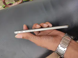 Apple iPhone 6 16 GB White