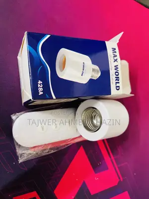 MAX WORLD 428A Wireless Remote Control Bulb Holder | Timer