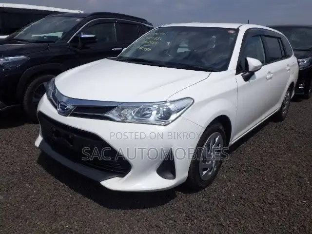 New Toyota Corolla Fielder 1.5 Hybrid FWD 2021 Pearl