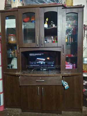 আলমারি/ শোকেজ
