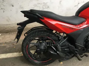 হোন্ডা হর্নেট ২০১৯ রেড