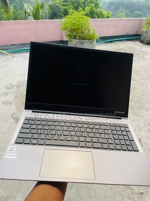 ল্যাপটপ ৮জিবি ইন্টেল কোর আই৫ এসএসডি ৫১২জিবি