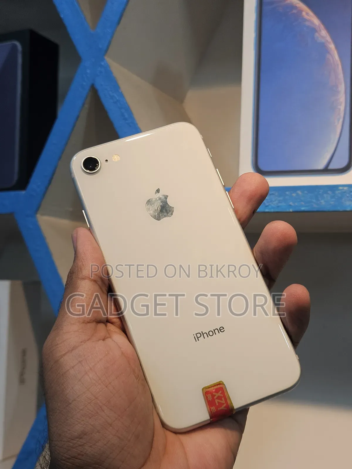অ্যাপল আইফোন ৮ ৬৪ জিবি সাদা