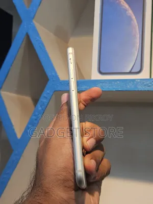 অ্যাপল আইফোন ৮ ৬৪ জিবি সাদা