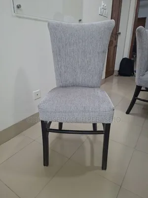মিটিং টেবিল এবং চেয়ার