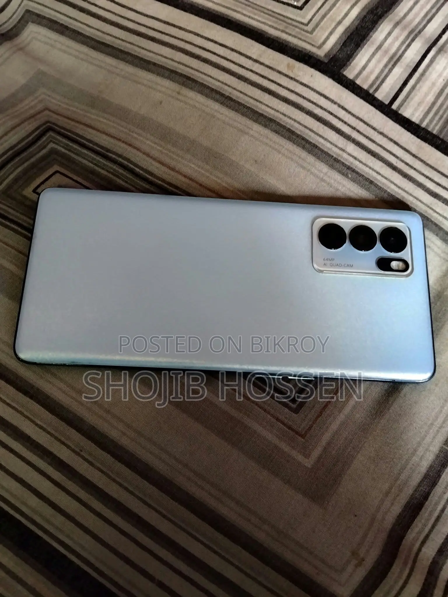 অপ্পো রেনো৬ প্রো ৫জি ২৫৬ জিবি হোয়াইট
