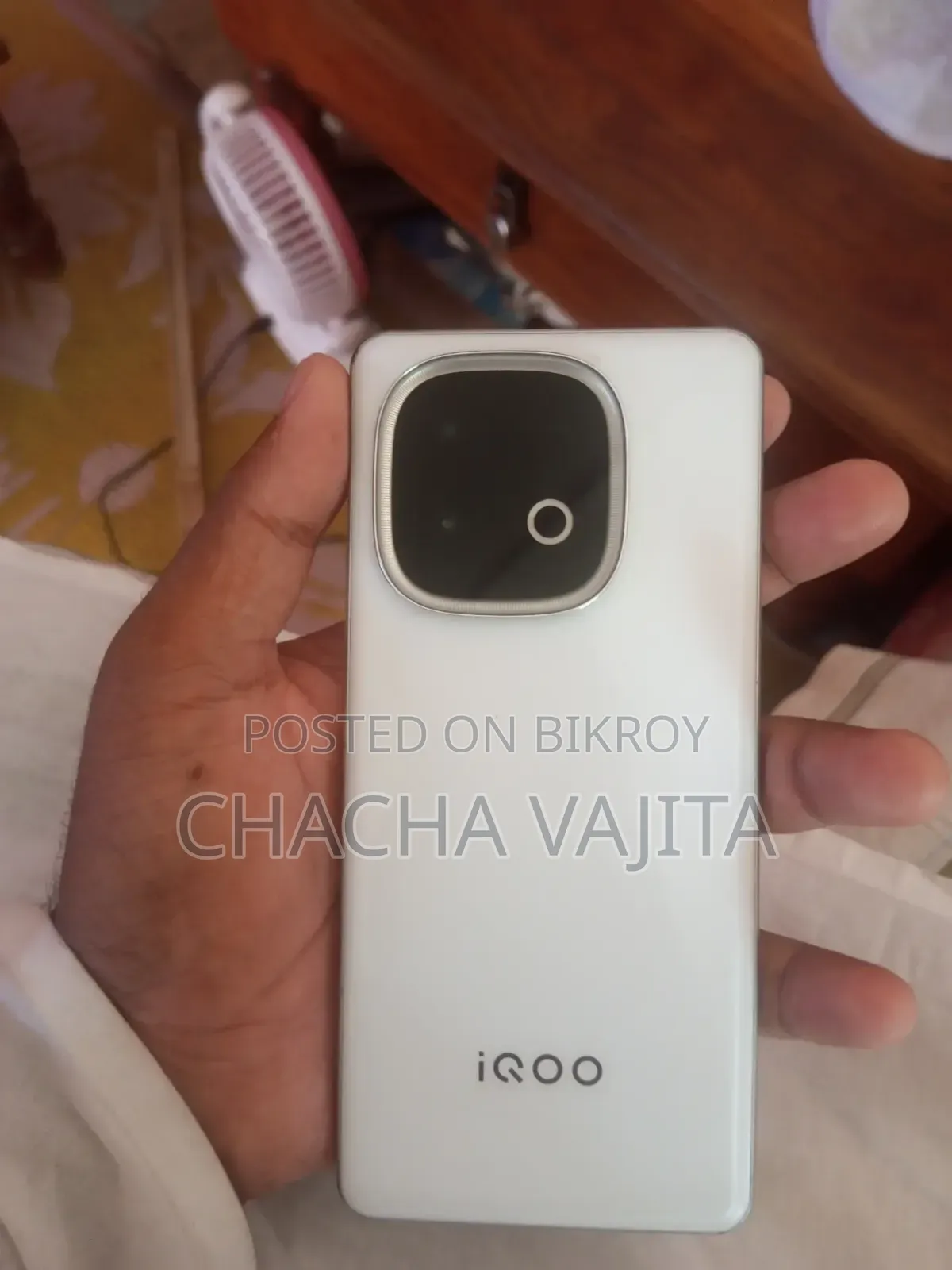 আইকিউওও জেড১০ ২৫৬ জিবি সাদা