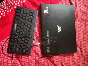 Laptop 4GB Intel Core i5 HDD 1T