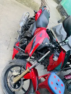 টিভিএস অ্যাপাচে আরটিআর ১৬০ ২ভি ২০২৩ রেড