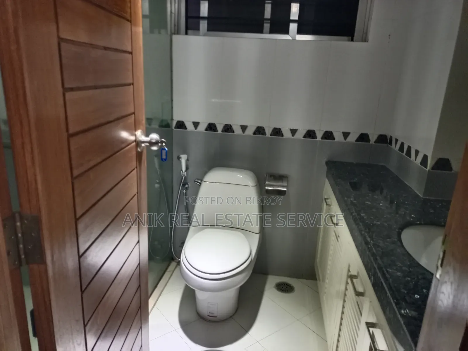 Furnished 3-Bedroom Apartment in Anik Real Estate, Gulshan for rent