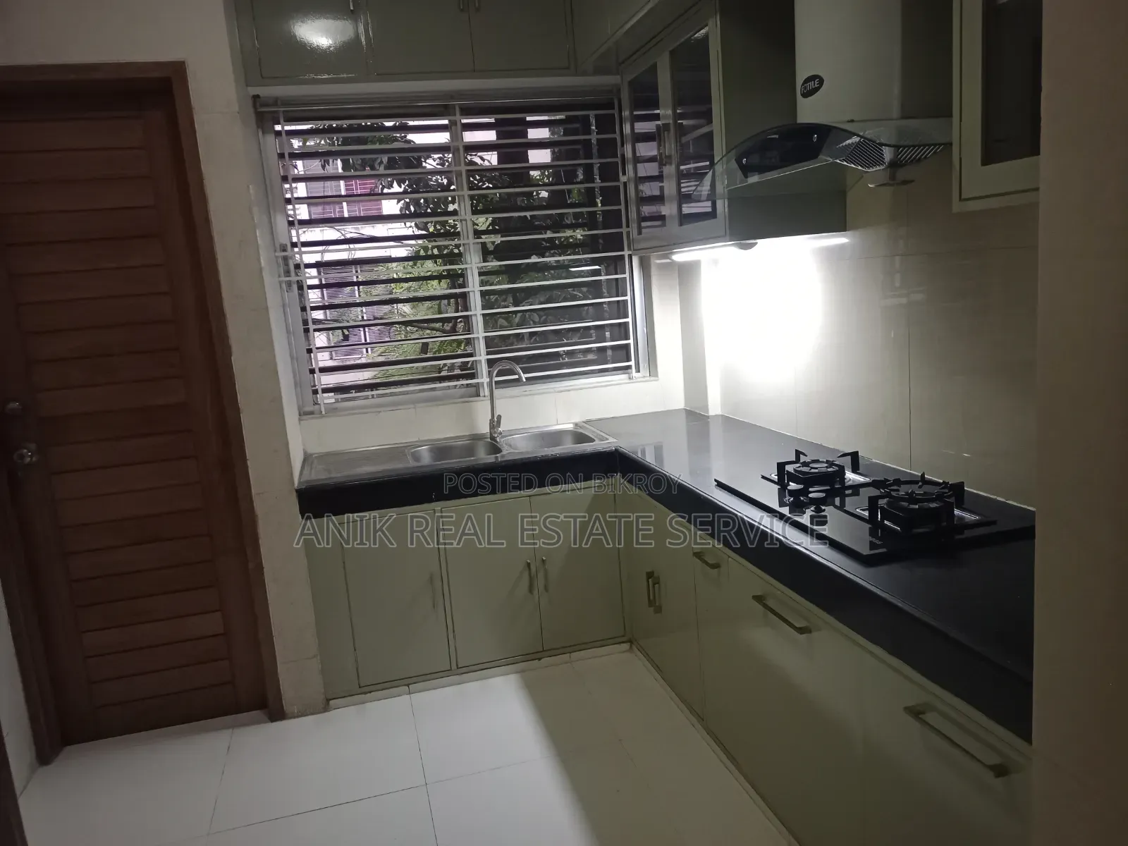 Furnished 3-Bedroom Apartment in Anik Real Estate, Gulshan for rent