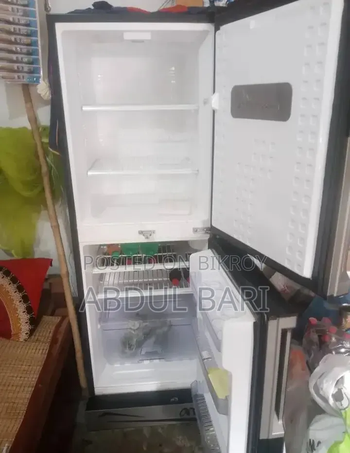 রেফ্রিজারেটর সেল