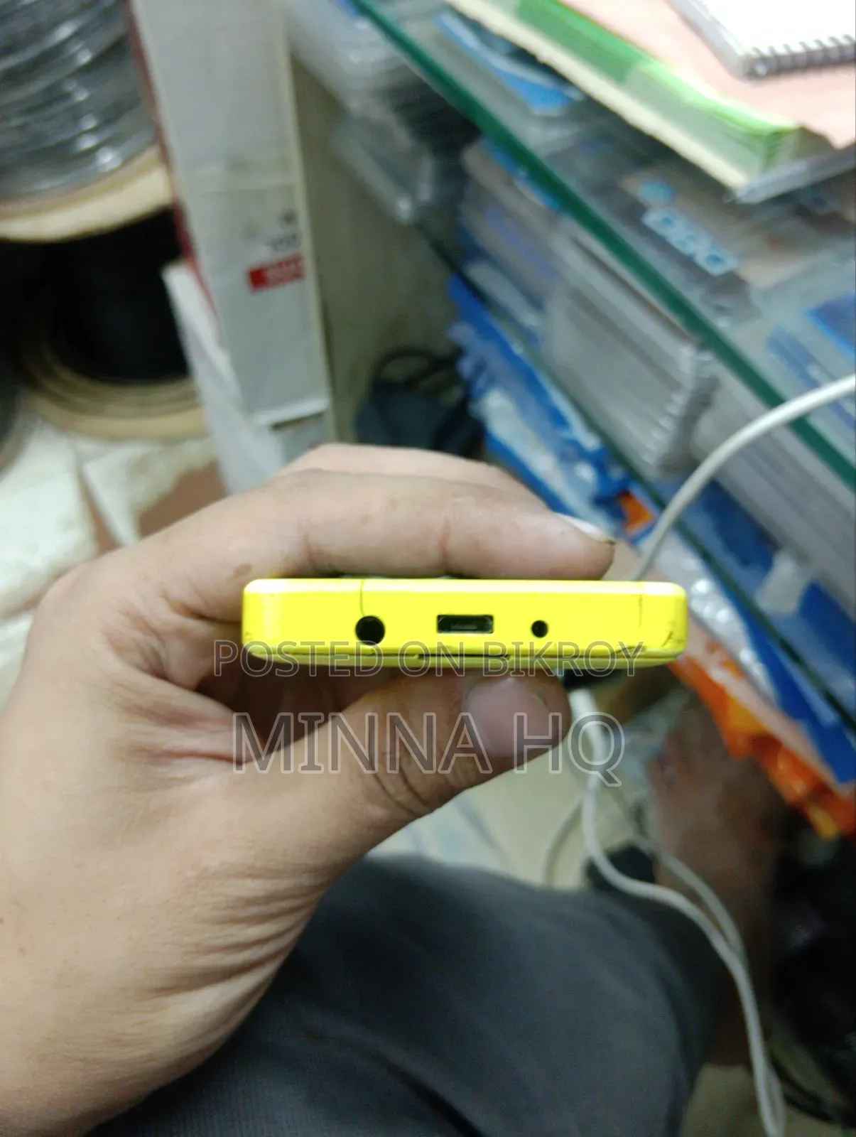 Nokia Asha 210 Yellow