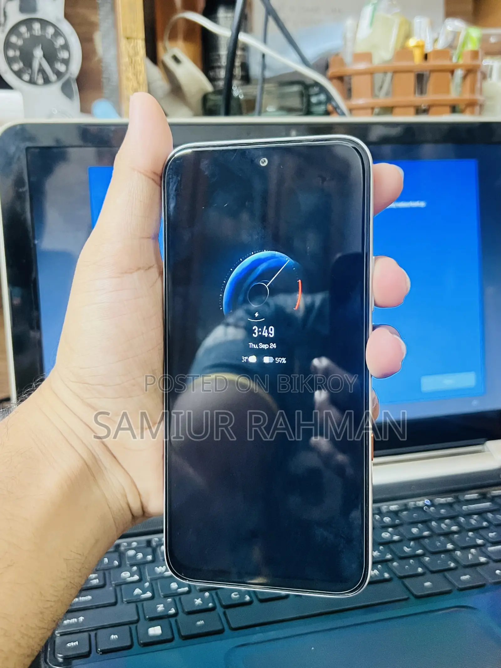Infinix Hot 70 128 GB White