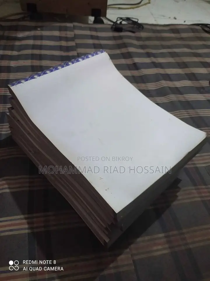 অব্যবহৃত একদম ফ্রেশ সাদা খাতা (৭ পিস)
