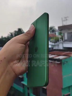 মোটোরোলা মোটো জি৩৫ ১২৮ জিবি সবুজ