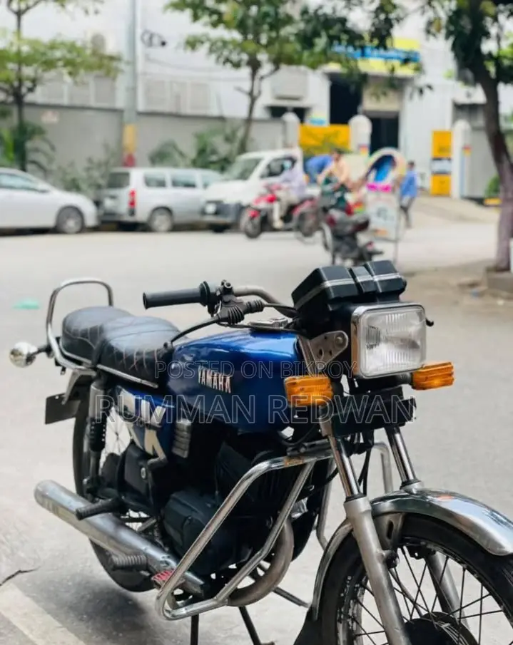 Yamaha 2002 Blue