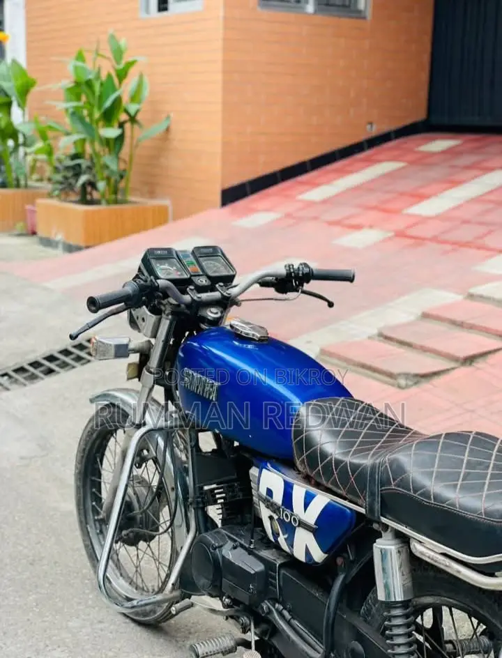 Yamaha 2002 Blue