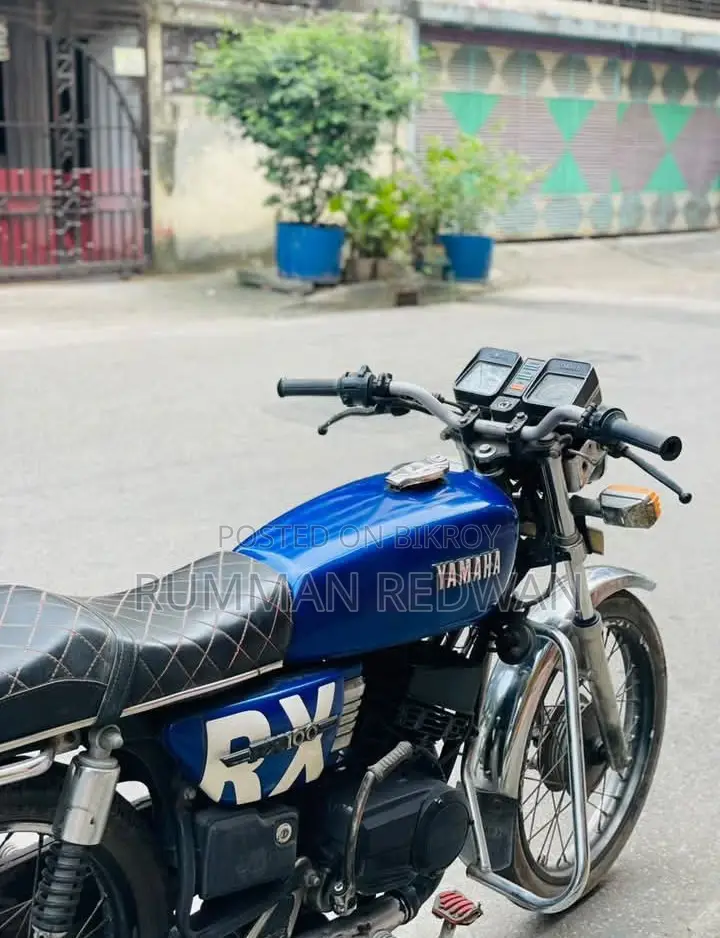 Yamaha 2002 Blue