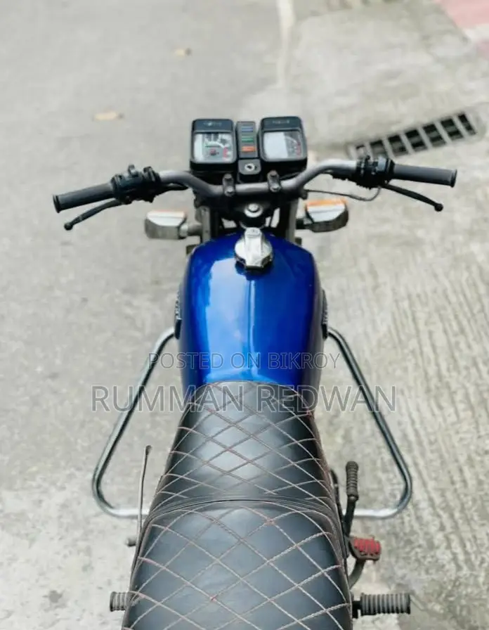 Yamaha 2002 Blue