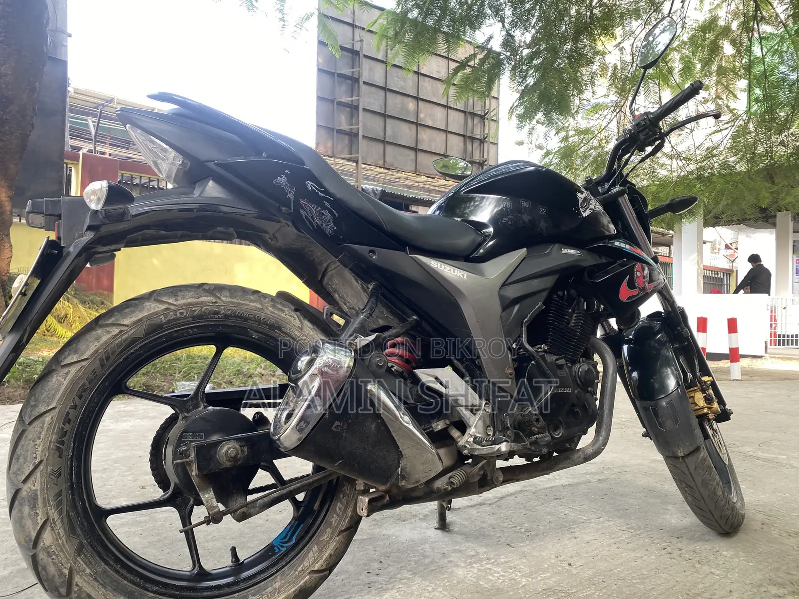 সুজুকি বাইক ২০২১ কালো