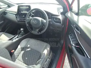 Toyota C-HR 2021 Red