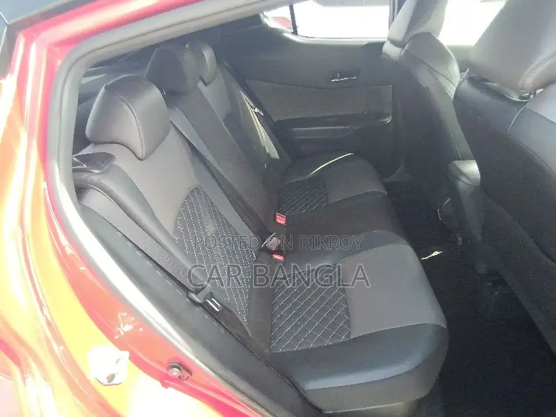 Toyota C-HR 2021 Red
