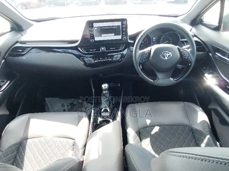 Toyota C-HR 2021 Red
