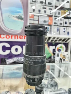 Canon 18-200mm Lens
