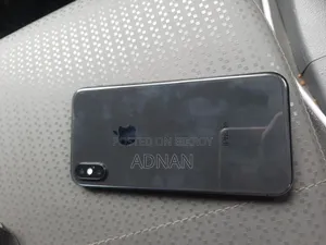 অ্যাপল আইফোন এক্স ৬৪ জিবি ব্ল্যাক