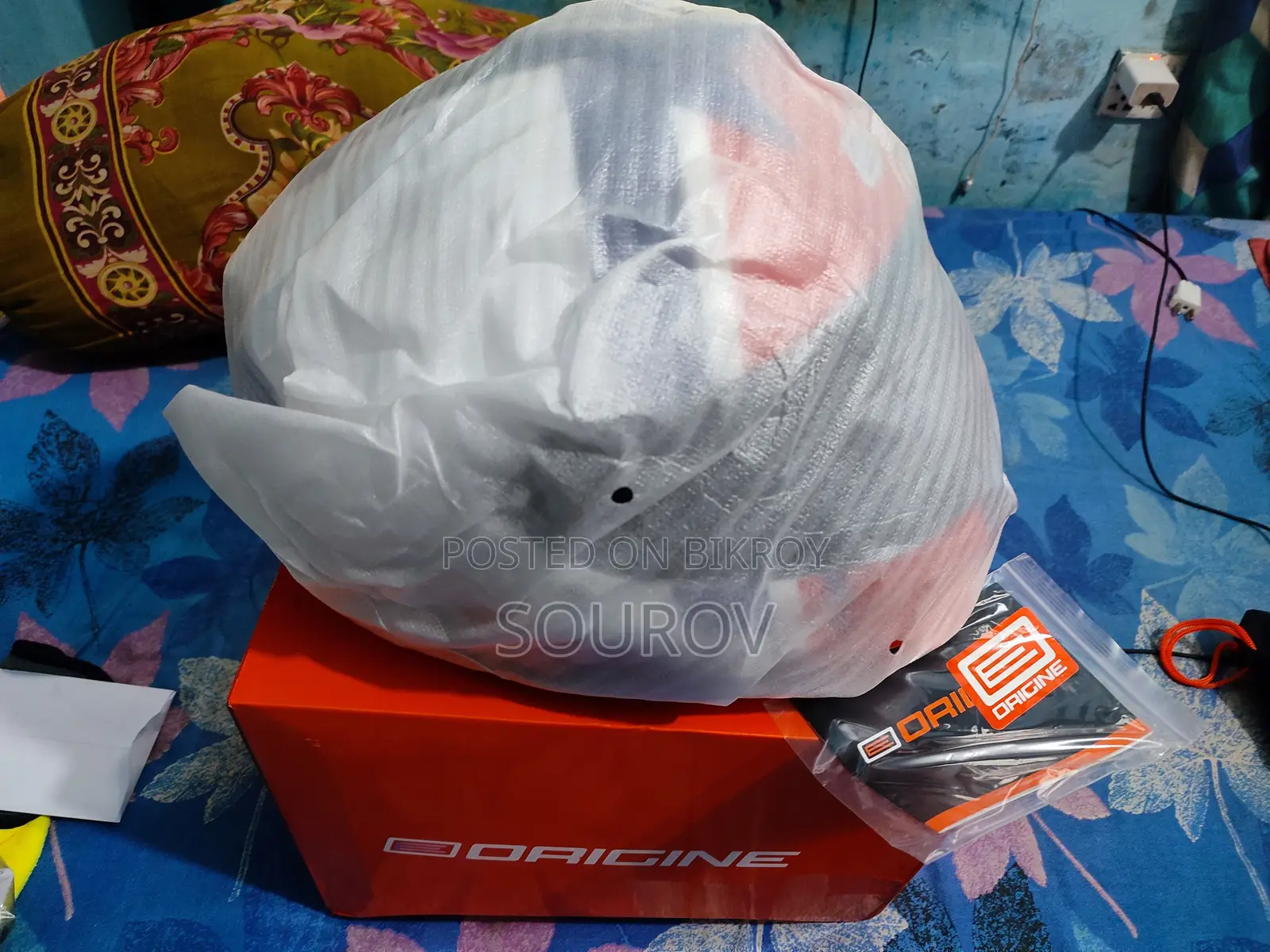 অরিজিন ডিনামো হেলমেট