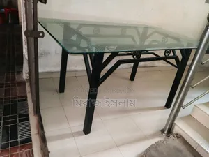 ডাইনিং টেবিল বিক্রি হবে