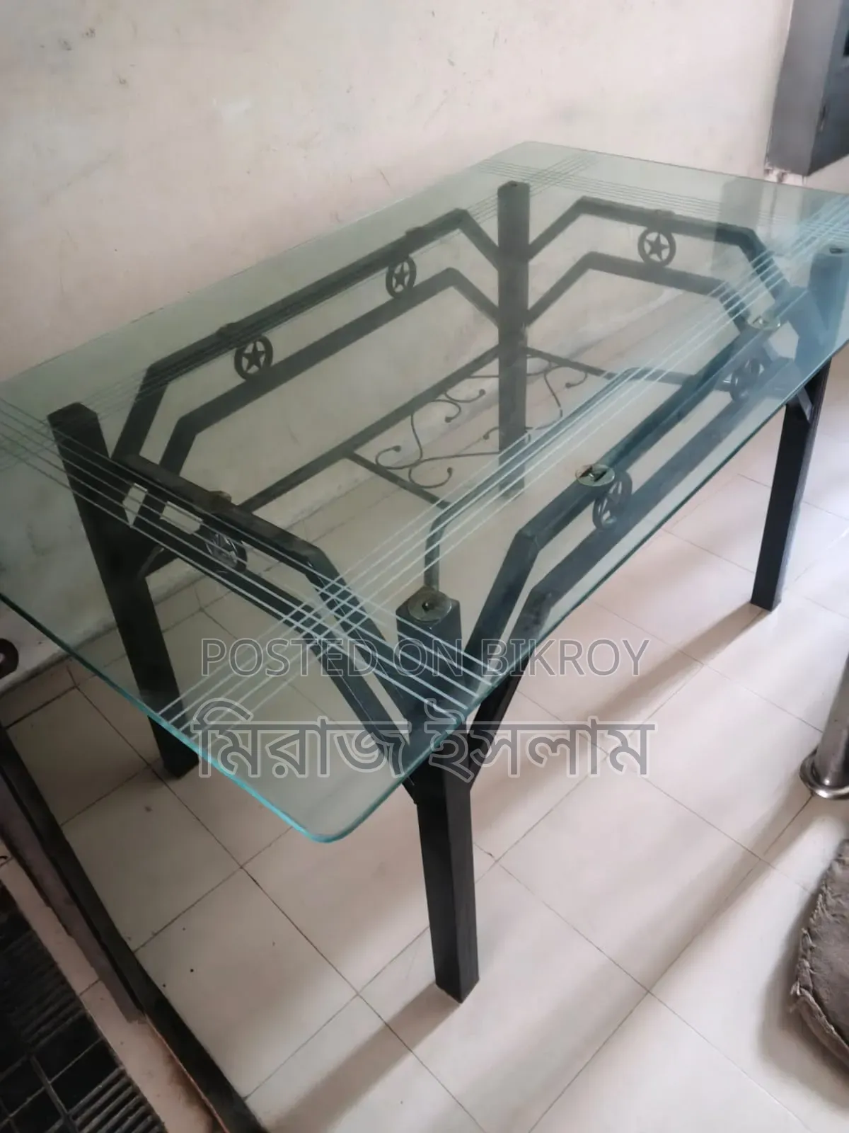 ডাইনিং টেবিল বিক্রি হবে