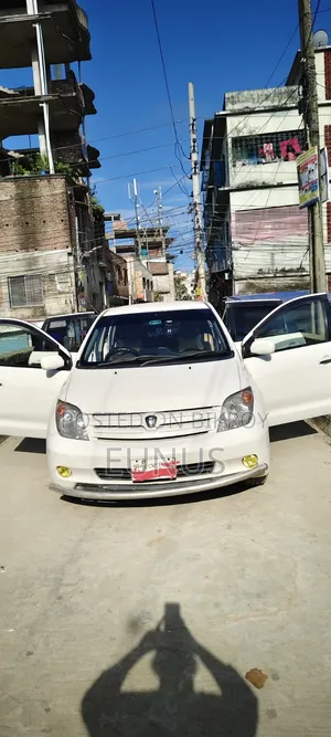 Toyota IST 2005 Pearl
