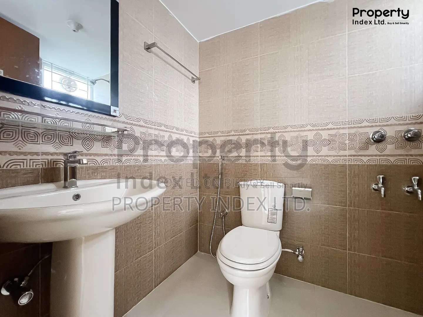 4-Bedroom Apartment in Property Index Ltd, Basundhara for sale
