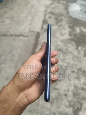 নতুন স্যামসাং গ্যালাক্সি এস২০ এফই ৫জি ১২৮ জিবি নীল