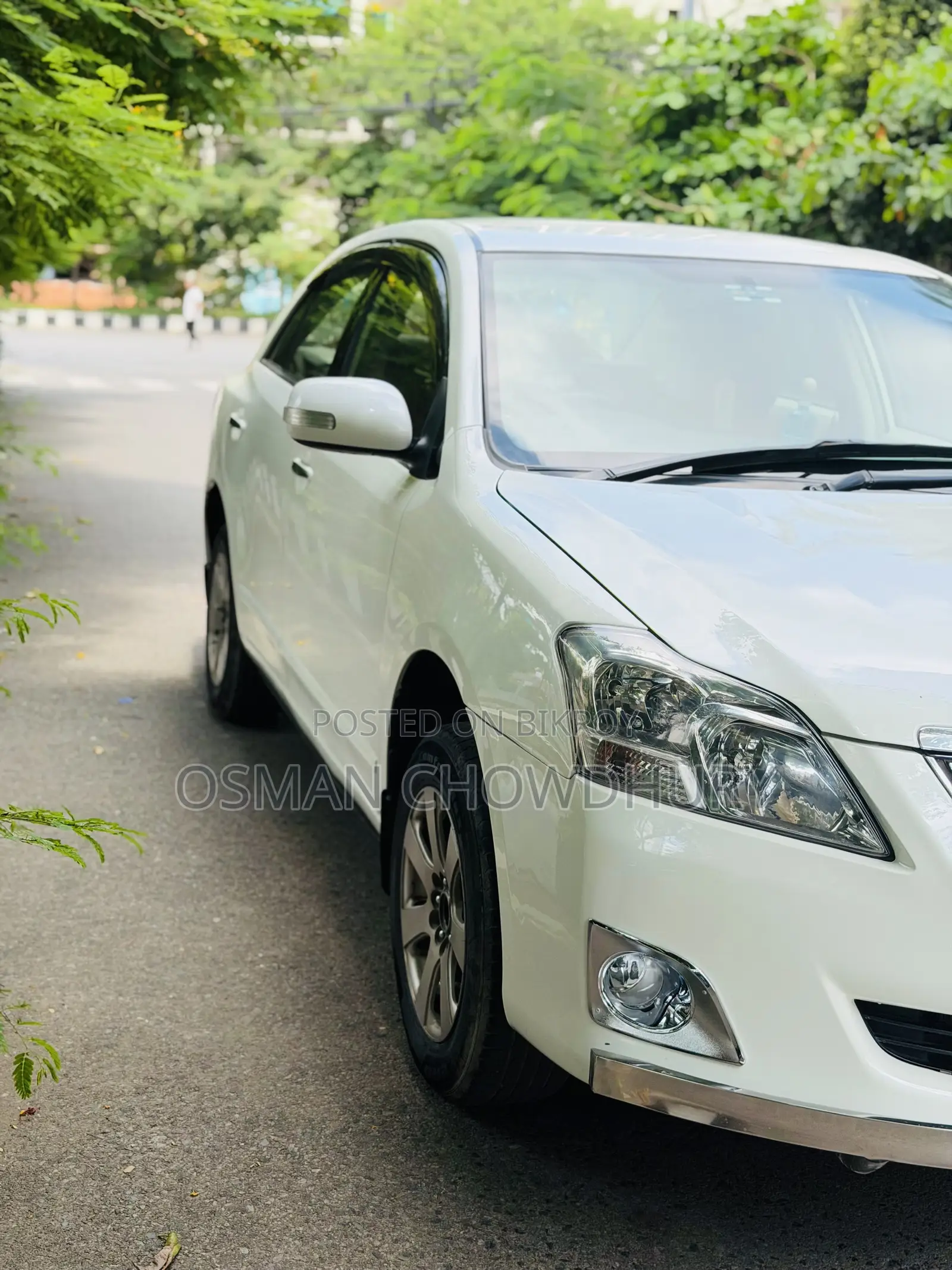 টয়োটা প্রিমিও ২০১০ পার্ল