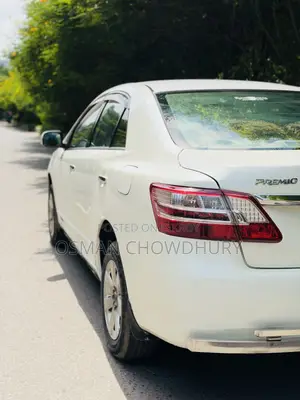 টয়োটা প্রিমিও ২০১০ পার্ল