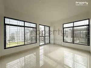 3 Bedroom Apartment in Property Index Ltd, Basundhara for sale