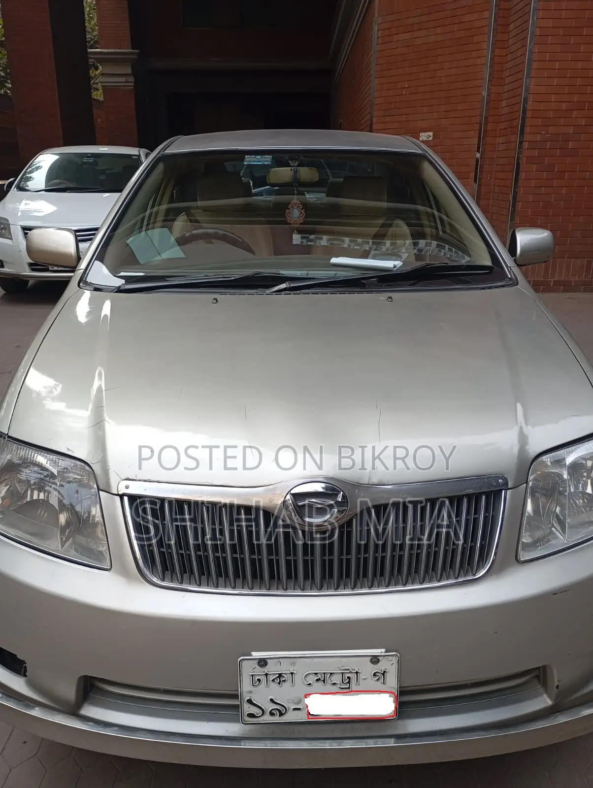 Toyota Corolla 2004 Gold