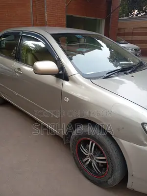 Toyota Corolla 2004 Gold