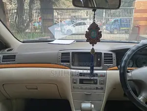 Toyota Corolla 2004 Gold