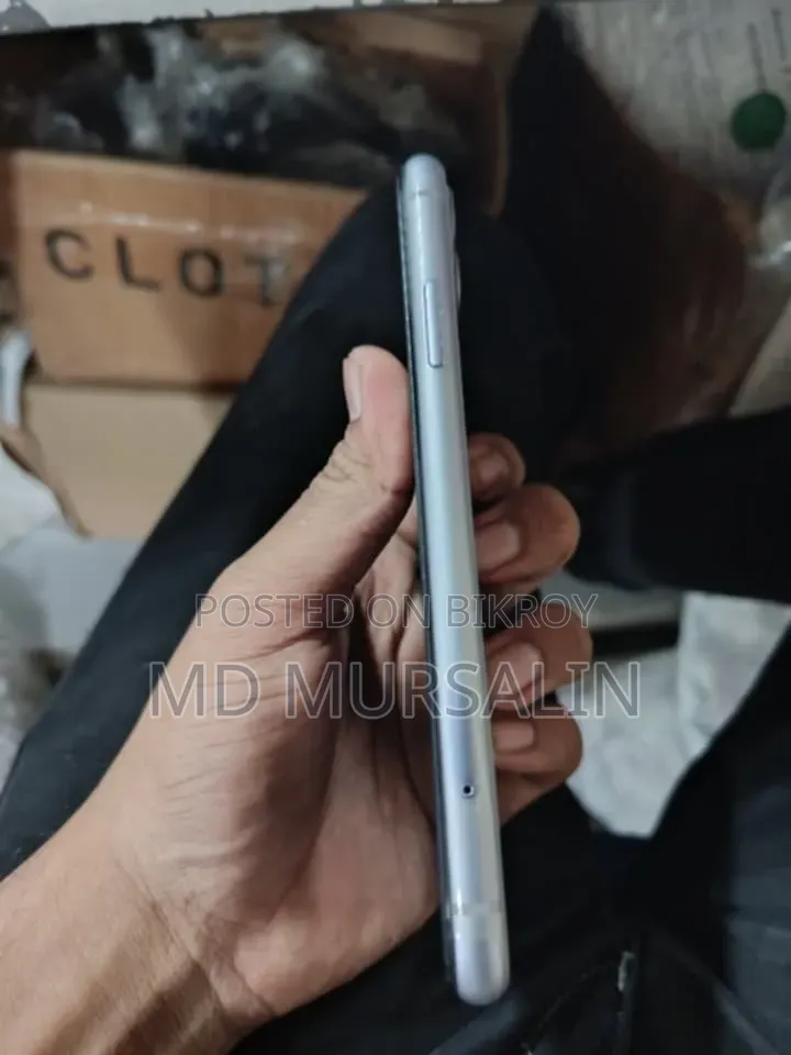 Apple iPhone 11 64 GB