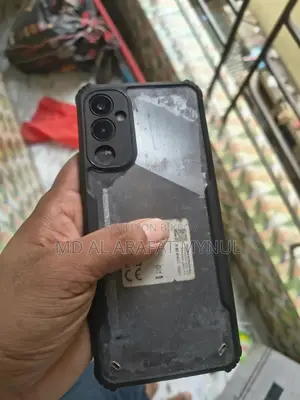 Tecno Pova 4 128 GB Silver