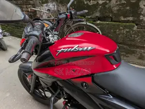 Bajaj Pulsar NS 160 2021 Red