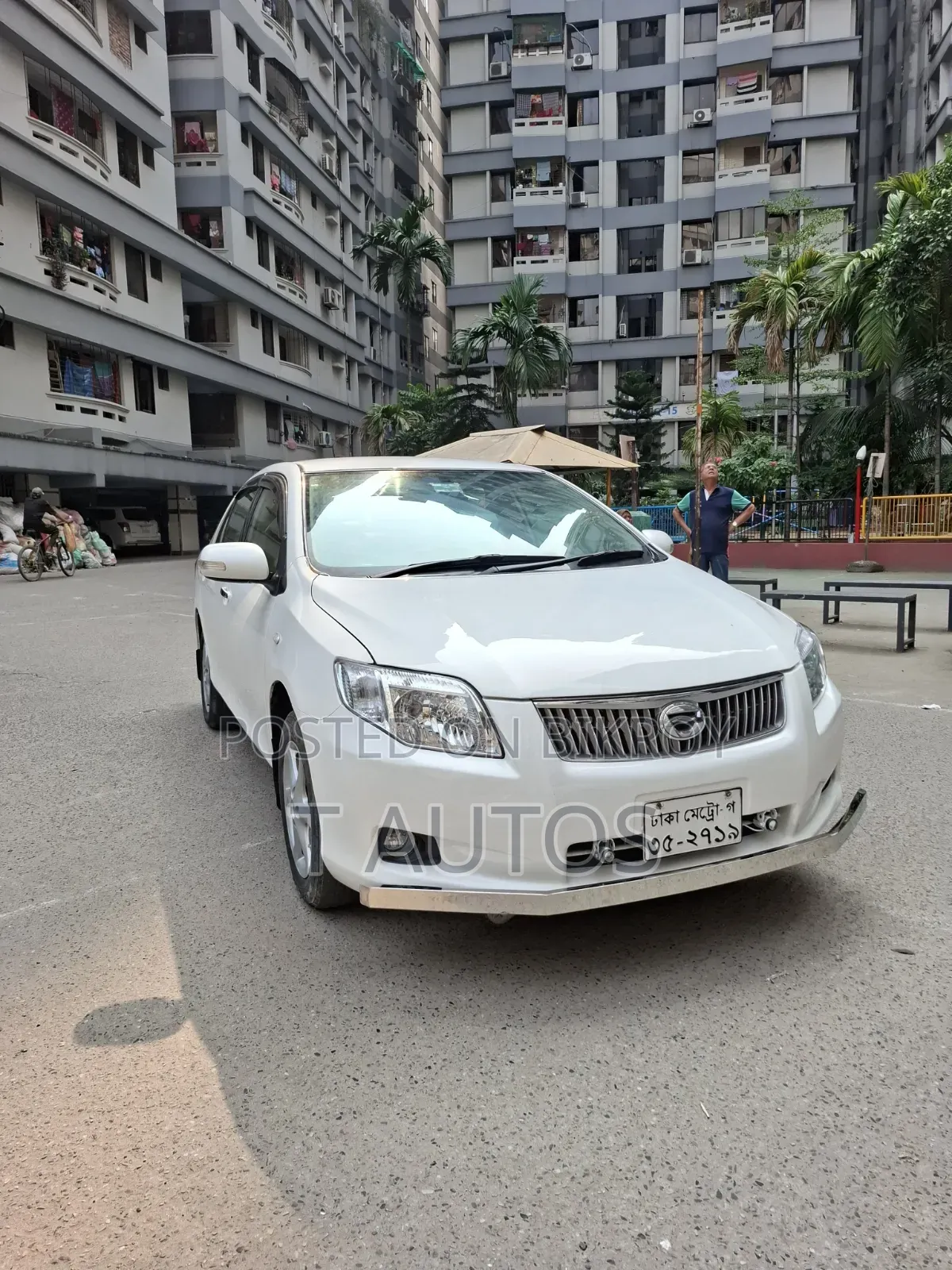 টয়োটা এক্সিও ২০০৮ সাদা
