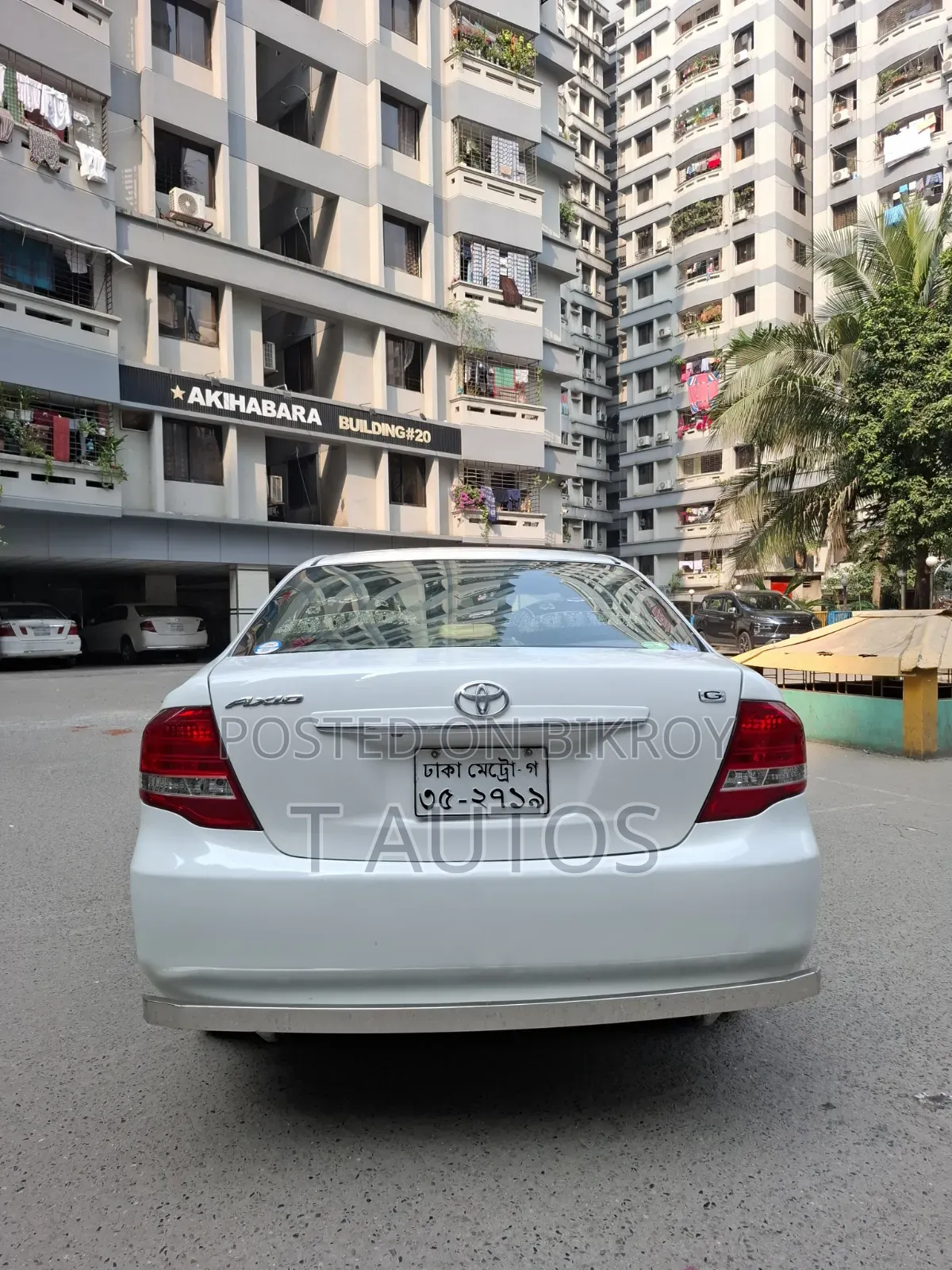 টয়োটা এক্সিও ২০০৮ সাদা