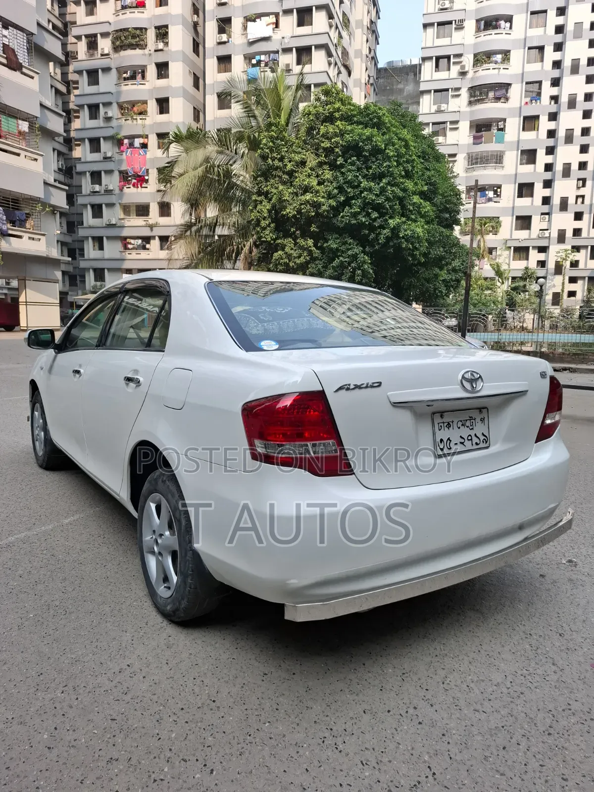 টয়োটা এক্সিও ২০০৮ সাদা