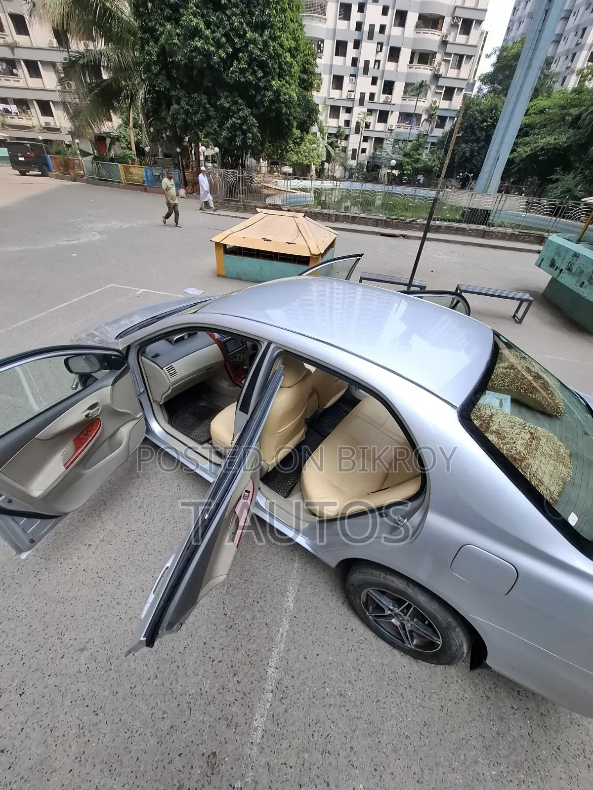 টয়োটা এক্সিও ২০০৭ রৌপ্য